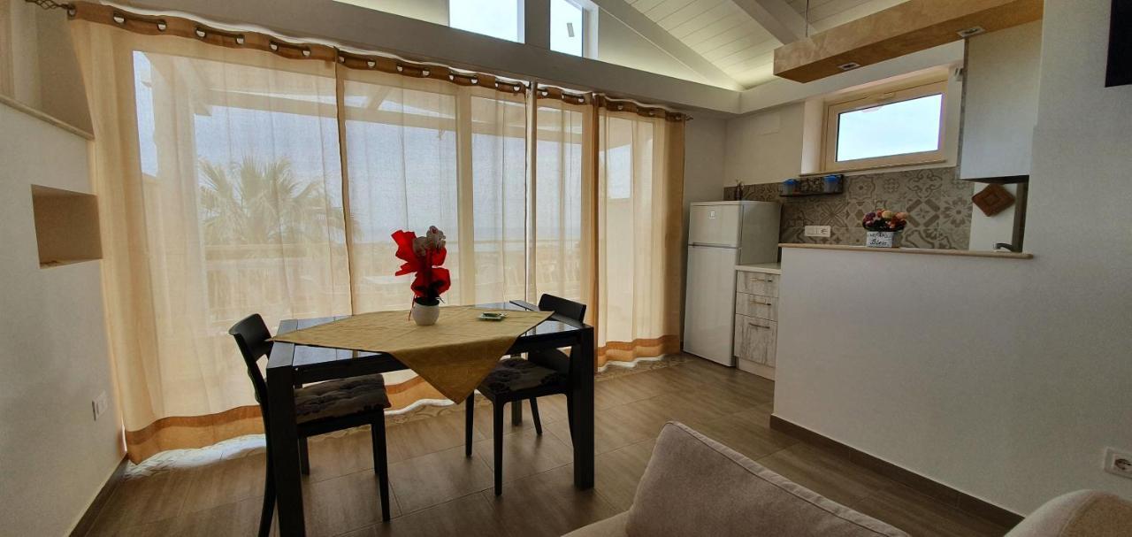 Santa Venere Apartments "Parcheggio Privato Moto-Auto" Ricarica Auto Elettriche トロペーア エクステリア 写真
