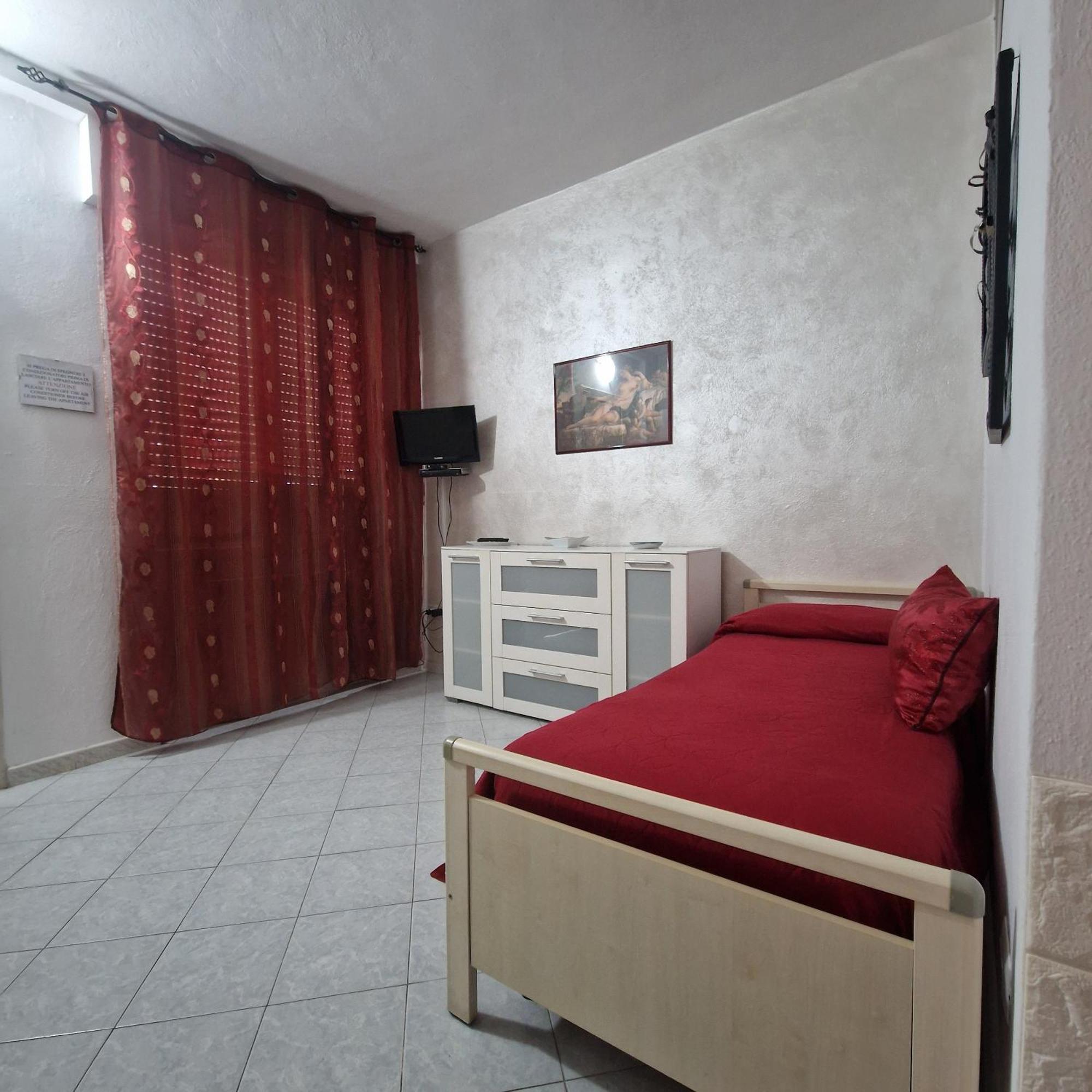 Santa Venere Apartments "Parcheggio Privato Moto-Auto" Ricarica Auto Elettriche トロペーア エクステリア 写真